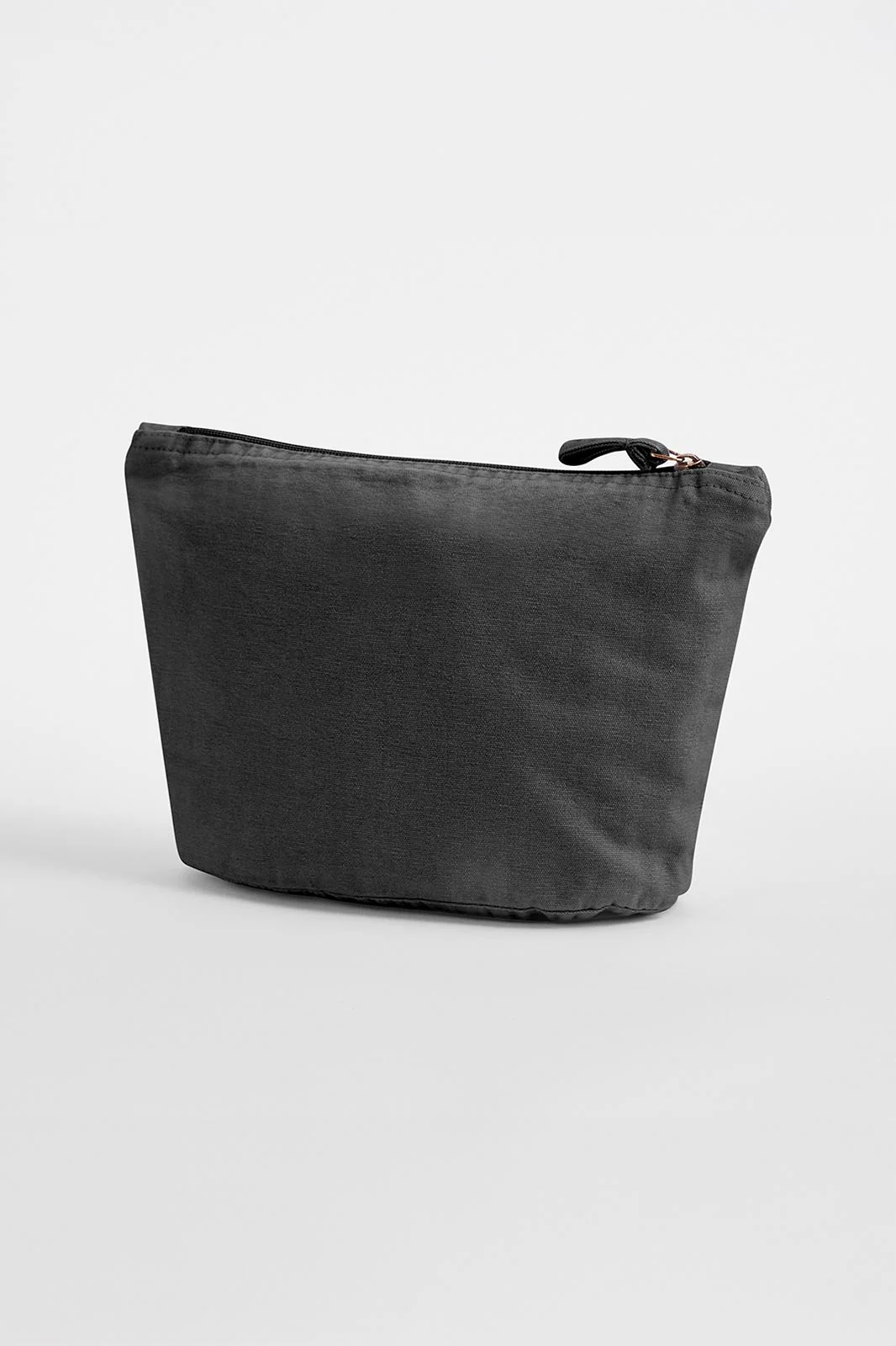 GARMENT DYED ACCESSORY BAG - Image 2