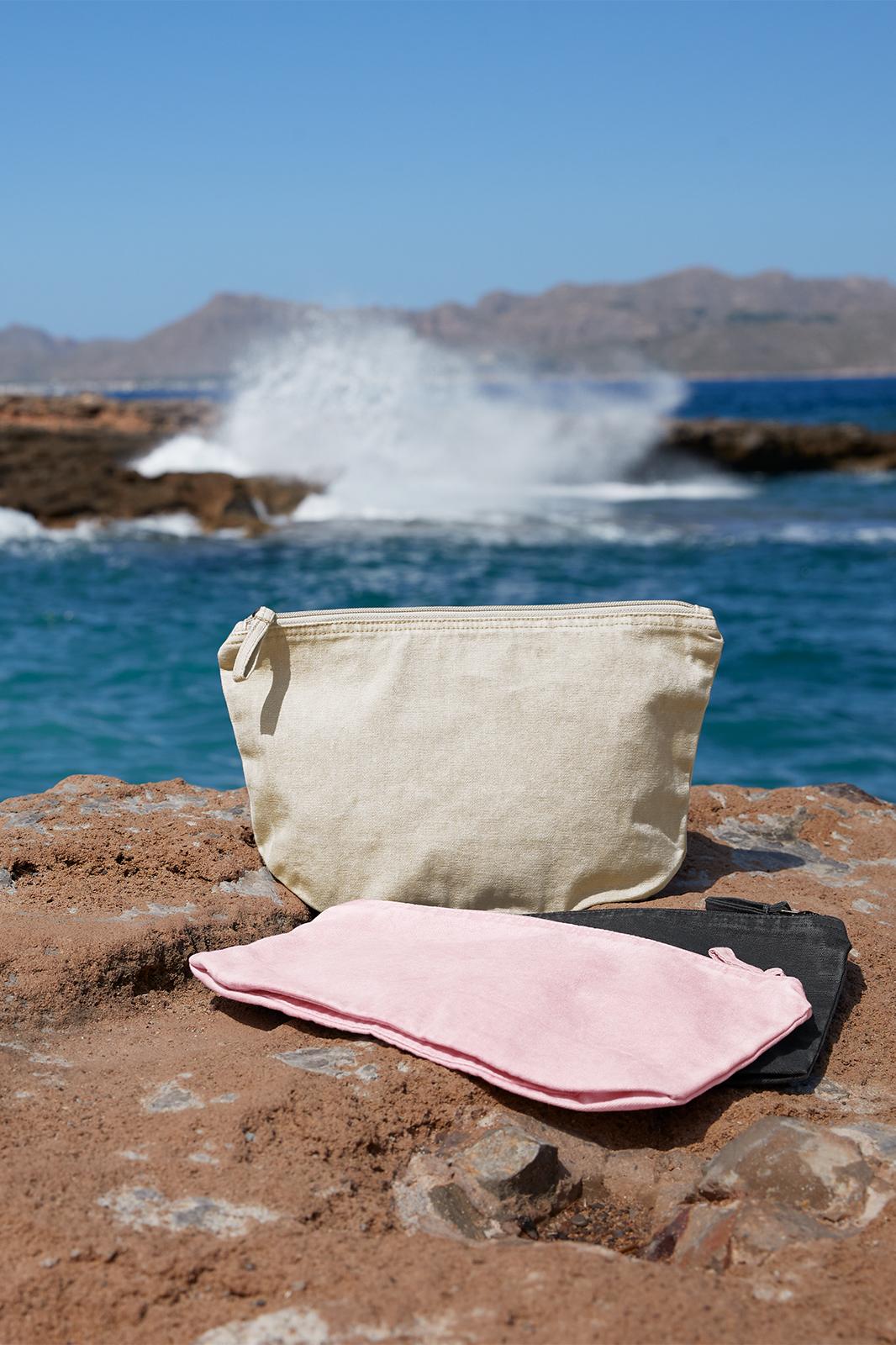 GARMENT DYED ACCESSORY BAG - Image 6