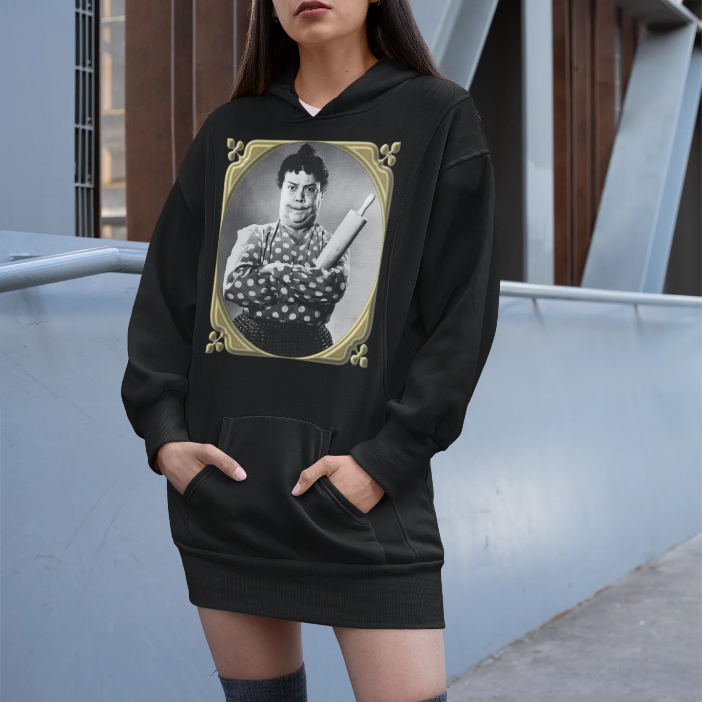 HUPPARIMEKKO MUSTA - JUSTIINA (510)