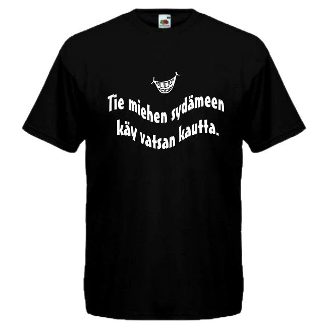 T-PAITA musta -  Tie miehen sydämmeen käy vatsan kautta.